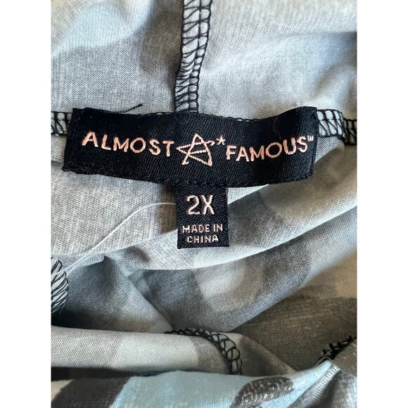 NWT Almost Famous Blue Camo Fleece Long Sleeve Hoodie Top and Shorts Set 2X - Picture 9 of 11
